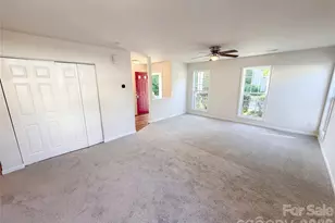 9510 Littleleaf Dr, Charlotte, NC 28215 - Photo 4