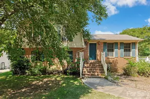 12301 Oakhaven Dr, Charlotte, NC 28273 - Photo 2
