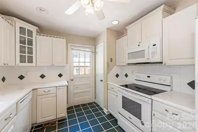 12301 Oakhaven Drive, Charlotte, NC 28273 - Photo 10