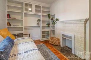 33 Green Oak Rd, Asheville, NC 28804 - Photo 10