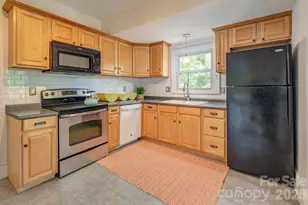 33 Green Oak Rd, Asheville, NC 28804 - Photo 20