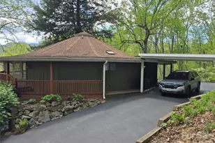 623 Country Club Dr, Canton, NC 28716 - Photo 2