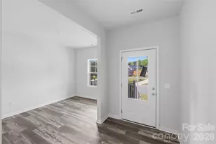 5156 Mark Dr NE, Hickory, NC 28601 - Photo 8