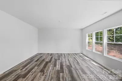 5156 Mark Drive NE, Hickory, NC 28601 - Photo 2