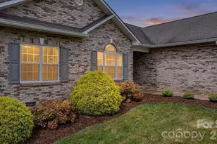 3534 47th Ave Pl NE, Hickory, NC 28601 - Photo 8