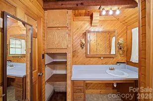 944 High Peak Rd, Hendersonville, NC 28739 - Photo 18