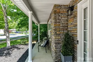 19040 Oakhurst Blvd, Cornelius, NC 28031 - Photo 4