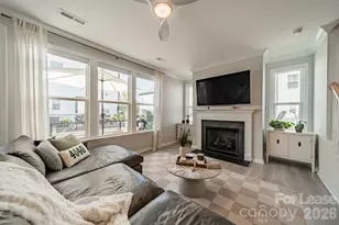 4040 Hidden Oaks Dr, Charlotte, NC 28205 - Photo 14