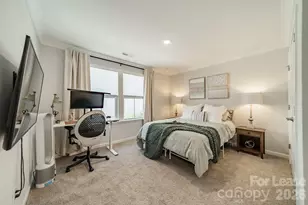 4040 Hidden Oaks Dr, Charlotte, NC 28205 - Photo 4