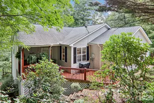 702 Cinnamon Way, Flat Rock, NC 28731 - Photo 2