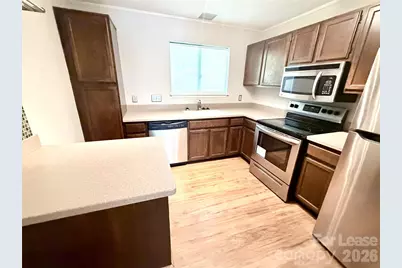 3284 Heathstead Place #G, Charlotte, NC 28210 - Photo 4