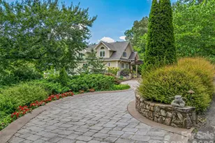 212 S Plains Dr, Asheville, NC 28803 - Photo 4