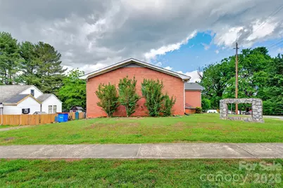97 Clay Street, Marion, NC 28752 - Photo 4