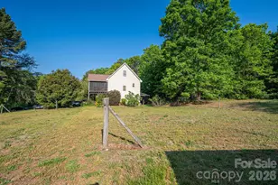 702 Saddlebrook Ln, Cherryville, NC 28021 - Photo 36