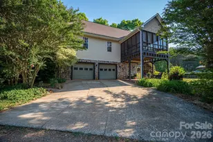 702 Saddlebrook Ln, Cherryville, NC 28021 - Photo 2