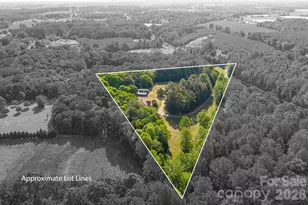 702 Saddlebrook Ln, Cherryville, NC 28021 - Photo 6