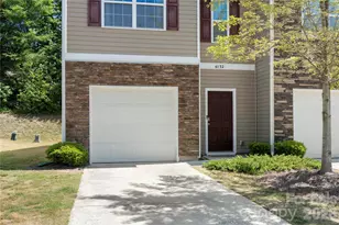 6132 Guildford Hill Ln, Charlotte, NC 28215 - Photo 2