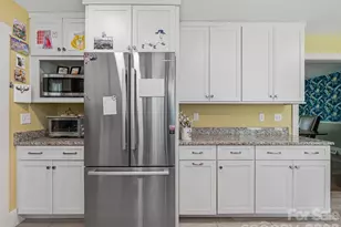 73 Redwood St, Brevard, NC 28712 - Photo 12