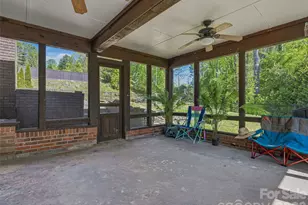 73 Redwood St, Brevard, NC 28712 - Photo 24