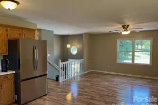2381 Boardwalk Ct, Lenoir, NC 28645 - Photo 16