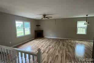 2381 Boardwalk Ct, Lenoir, NC 28645 - Photo 14