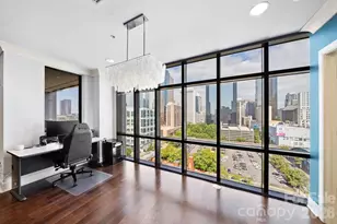 222 S Caldwell St, Charlotte, NC 28202 - Photo 2