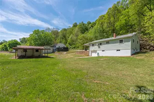 1140 Groundhog Rd, Canton, NC 28716 - Photo 2