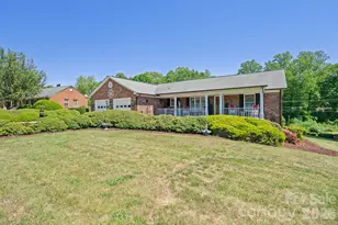 105 Rock Creek Dr, Lincolnton, NC 28092 - Photo 2