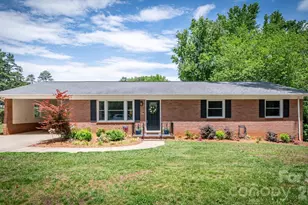3301 Windsor Pl, Statesville, NC 28625 - Photo 1