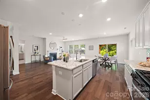 1041 Amberley Crossing Dr, Belmont, NC 28012 - Photo 4