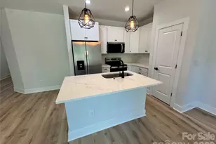 1814 W McFarland Ave, Gastonia, NC 28052 - Photo 2