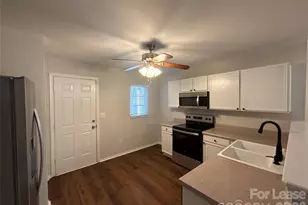 15732 Circlegreen Dr, Charlotte, NC 28273 - Photo 4