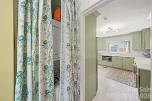 2431 Arnold Dr, Charlotte, NC 28205 - Photo 32