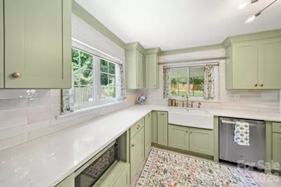 2431 Arnold Drive, Charlotte, NC 28205 - Photo 16