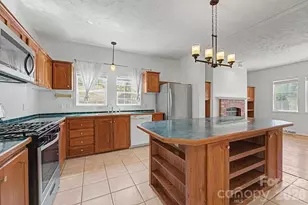 71 Bullfrog Cove Rd, Sylva, NC 28779 - Photo 14