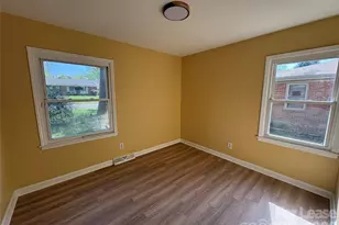 800 Carrington Dr, Charlotte, NC 28214 - Photo 10