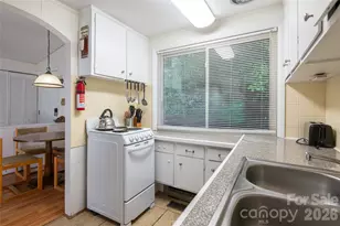8 N Delano Rd, Asheville, NC 28805 - Photo 14