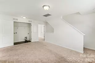 2828 San Saba St, Charlotte, NC 28214 - Photo 8