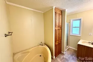 942 Fisher Branch Rd, Marshall, NC 28753 - Photo 18