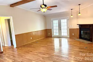 942 Fisher Branch Rd, Marshall, NC 28753 - Photo 12