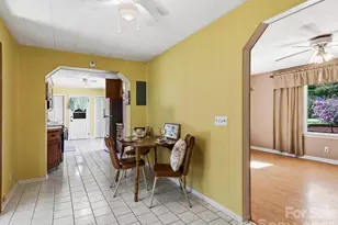 318 Resort St, Hendersonville, NC 28792 - Photo 12