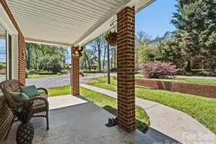318 Resort St, Hendersonville, NC 28792 - Photo 22