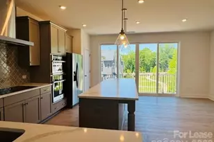 7044 Westrow Ave, Charlotte, NC 28278 - Photo 12