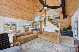 211 Race Path Rd, Union Grove, NC 28689 - Photo 8