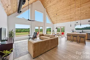 211 Race Path Rd, Union Grove, NC 28689 - Photo 4