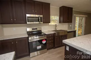 36 Whisper Mountain Rd, Hendersonville, NC 28792 - Photo 8