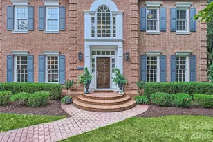 2560 Morrocroft Ln, Charlotte, NC 28211 - Photo 2