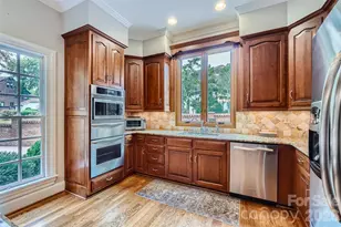 2560 Morrocroft Ln, Charlotte, NC 28211 - Photo 14