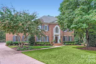 2560 Morrocroft Ln, Charlotte, NC 28211 - Photo 2