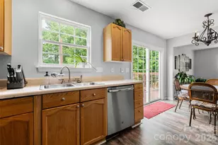 1315 Red Tallen Ct, Charlotte, NC 28214 - Photo 10
